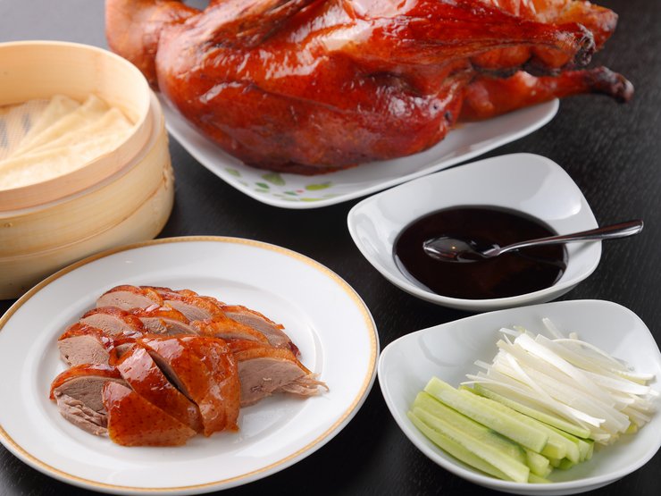 Món vịt quay Bắc Kinh ngon khó cưỡng / Photo: https://savorjapan.com