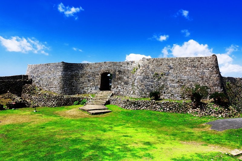Thành Nakagusuku là một trong những di sản thế giới của Okinawa/ Photo: https://shiro-manyu.com