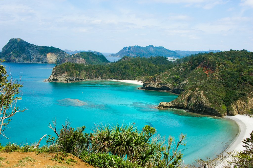 Quần đảo Ogasawara gồm 30 đảo lớn nhỏ, và trung tâm là đảo Chichijima / Photo: https://ja.wikipedia.org