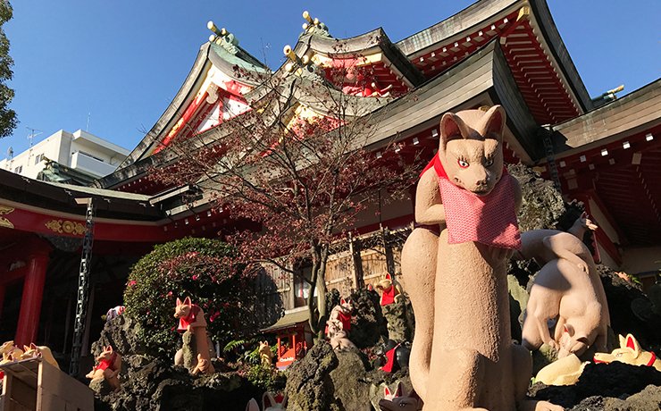 Có khoảng 108 tượng cáo trong đền Keihin Fushimi Inari/ Photo: http://www.d-laboweb.jp