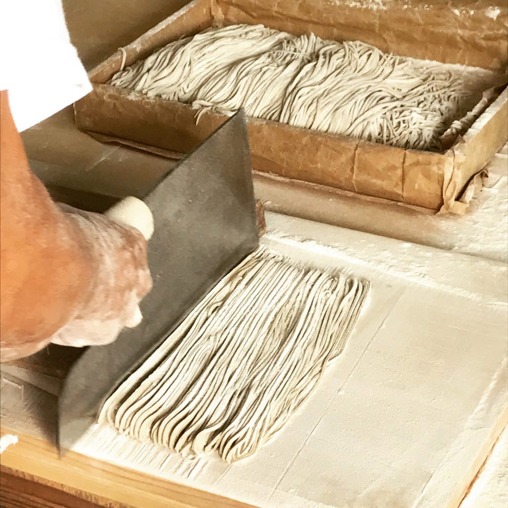 Mì Soba lần đầu tiên xuất hiện tại Nhật vào đầu thời kỳ Edo / Photo: https://kokudoumeshi.jp