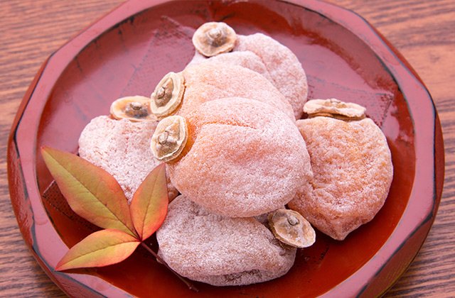 Thành phẩm quả hồng chát sau khi được phơi khô / Photo: http://kakishibu-mania.com