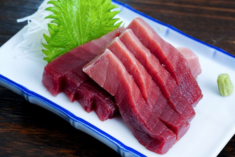鮪 【まぐろ】Cá ngừ đại dương / Photo: https://www.tsukijiichiba.com