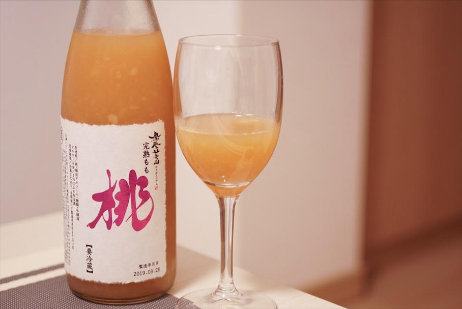 Momoshu là rượu đào với hương hoa quả đặc trưng/ Photo: https://scrambleweb.jp