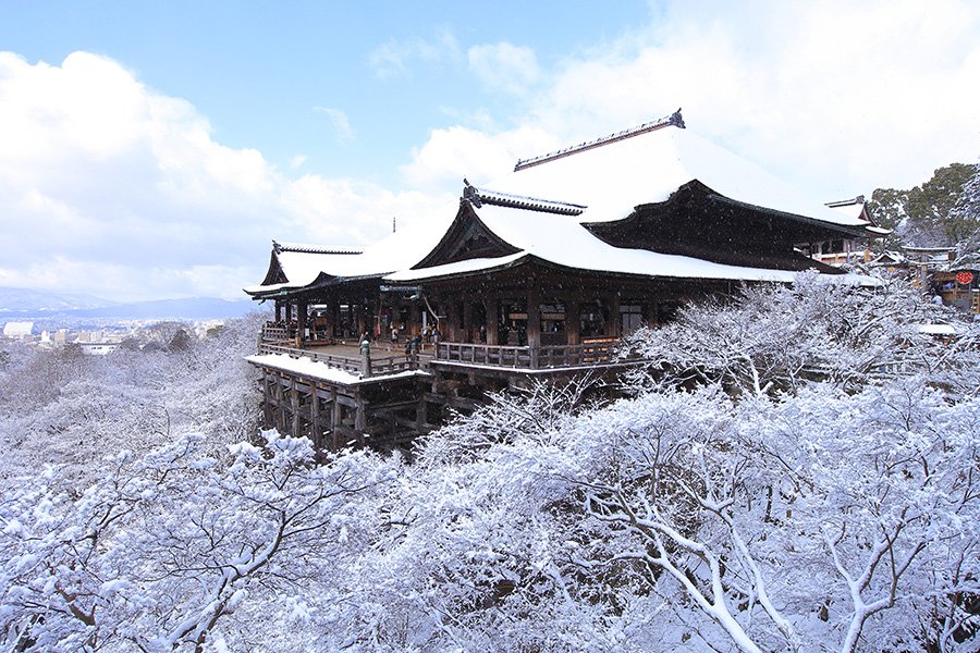 Kiyomizu Dera vào mùa đông tuyết phủ / Photo: http://www.imamiya.jp