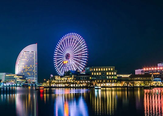 Yokohama rực rỡ về đêm/ Photo: https://jp.hotels.com