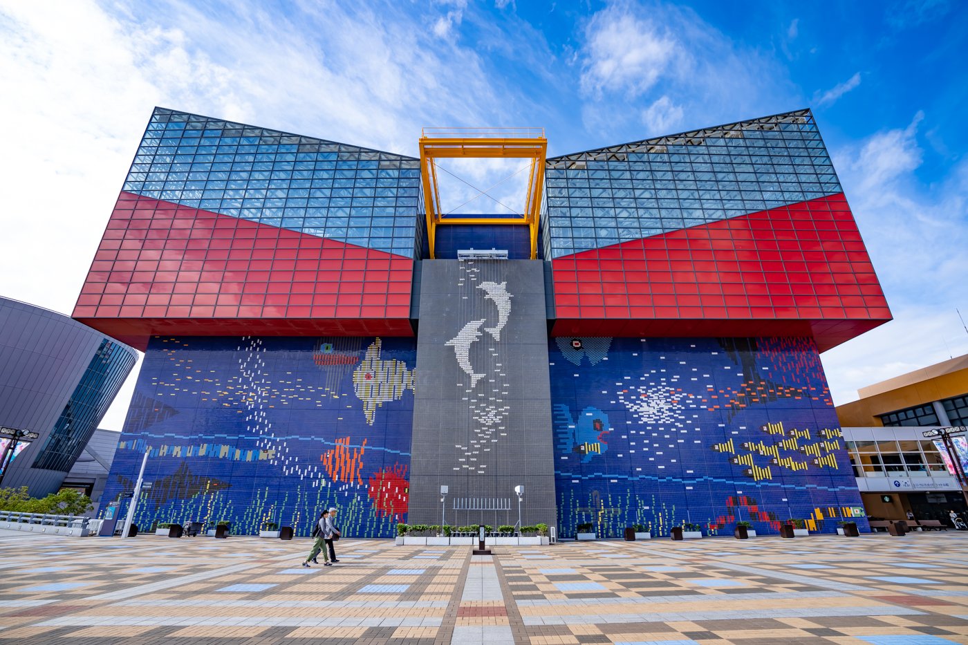Osaka Aquarium Kaiyukan nhìn từ bên ngoài / Photo: https://kosublog.com