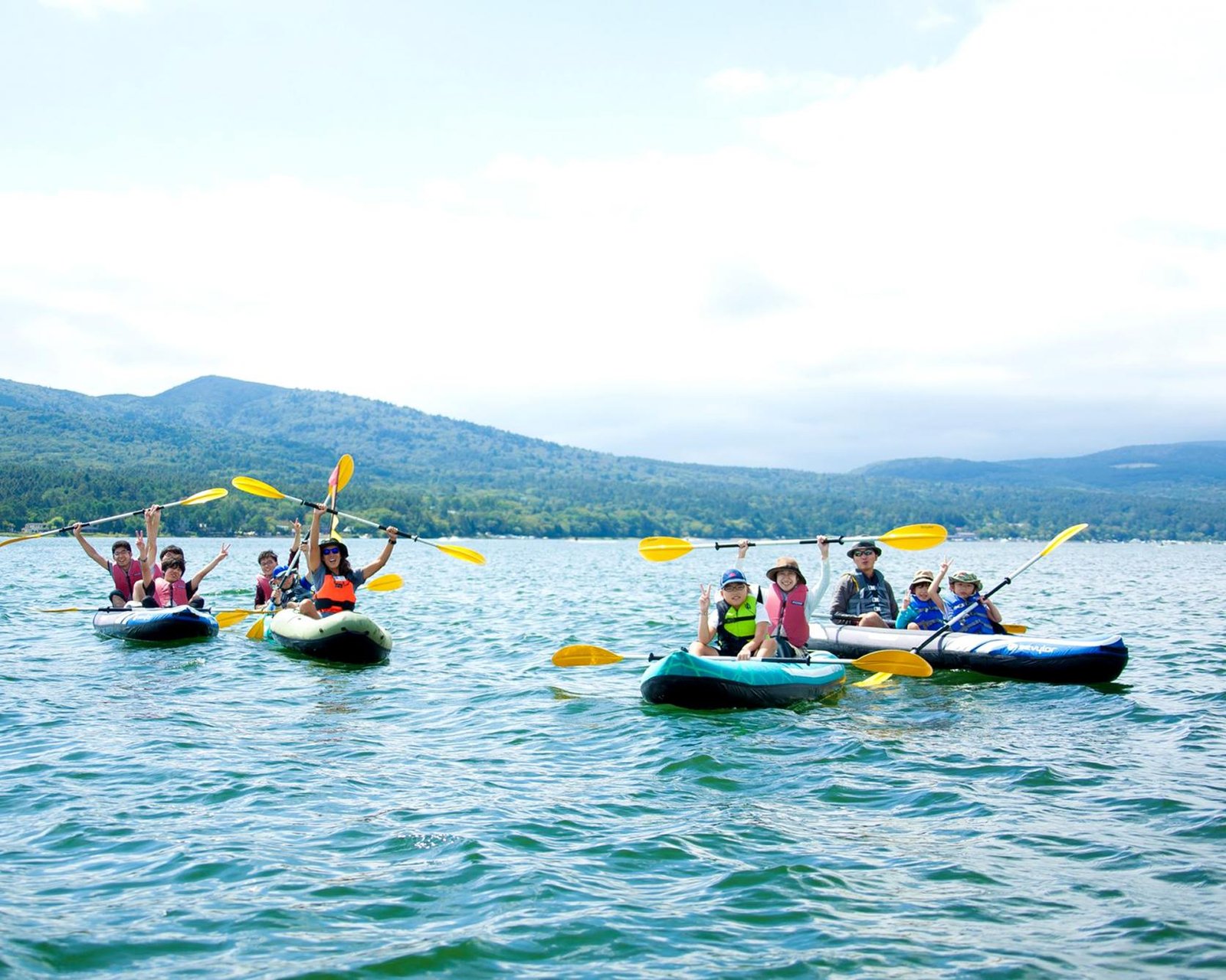 Photo by: https://lake-yamanakako.com/